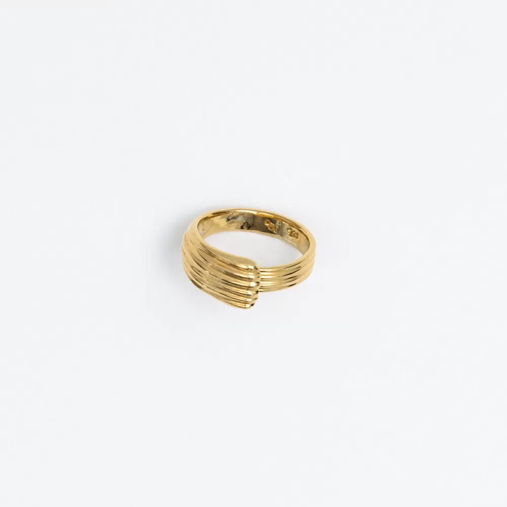 Woman Aur Studio Fine Jewelry | Harvey Ring - Gold